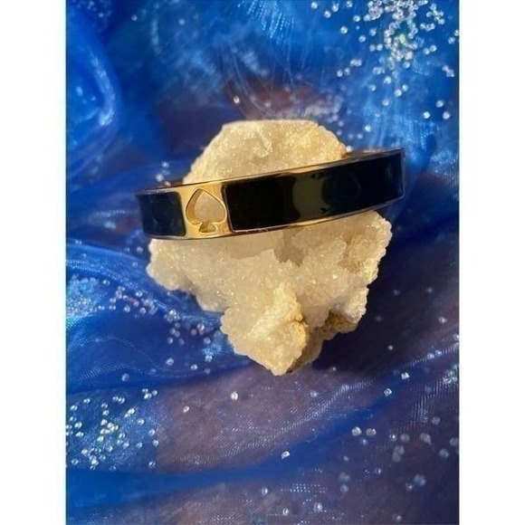 EUC Kate Spade Punched out Spade Black/Goldtone Hinged Bangle Bracelet size 6.75 - Picture 2 of 12